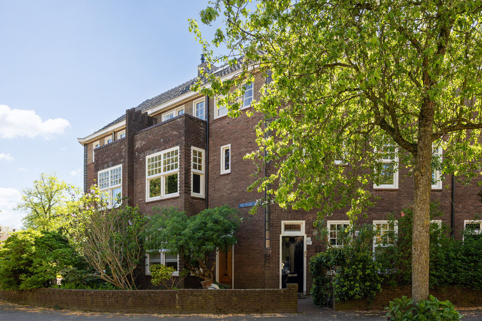 Photo 33 of Mgr. Prinsenstraat 59-A