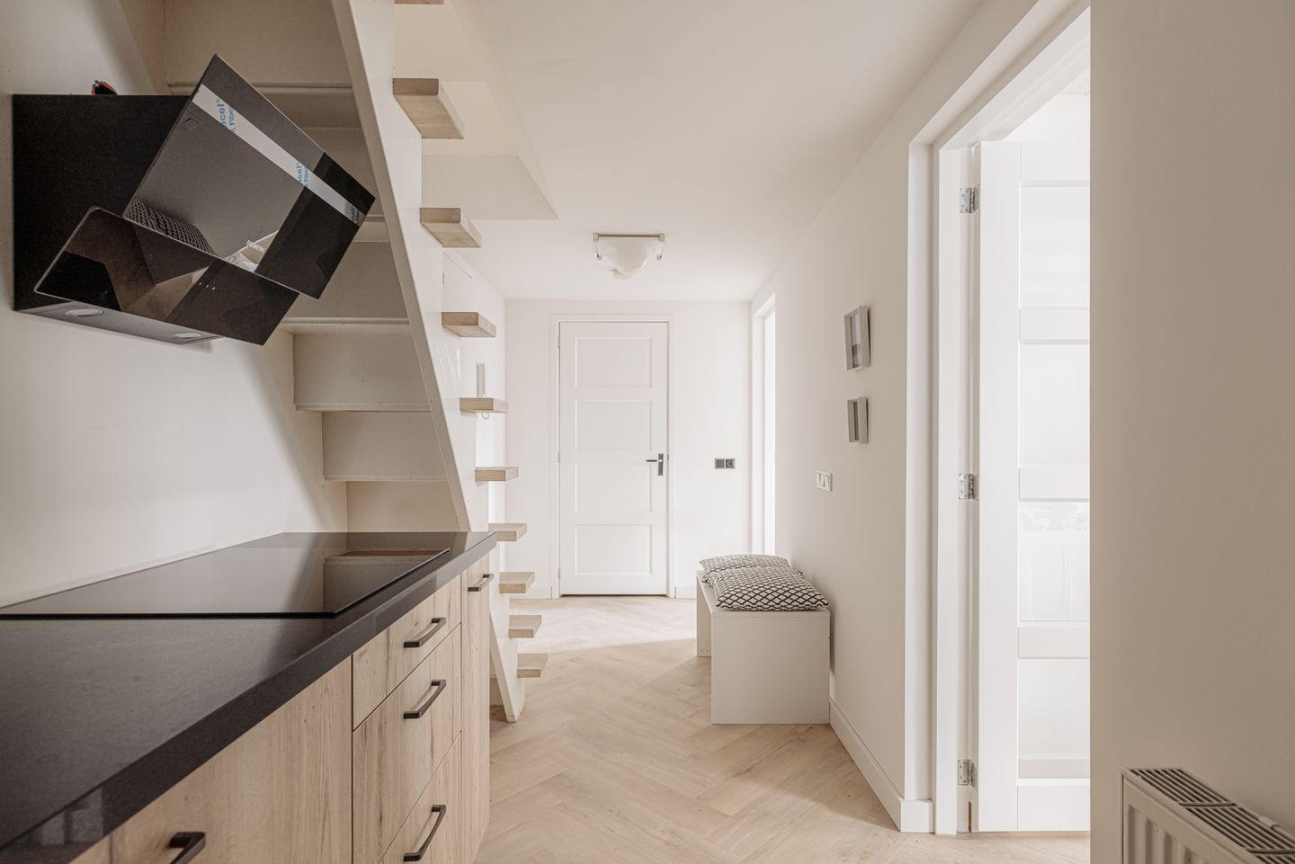 Photo 19 of Johannes Verhulststraat 163 Sous