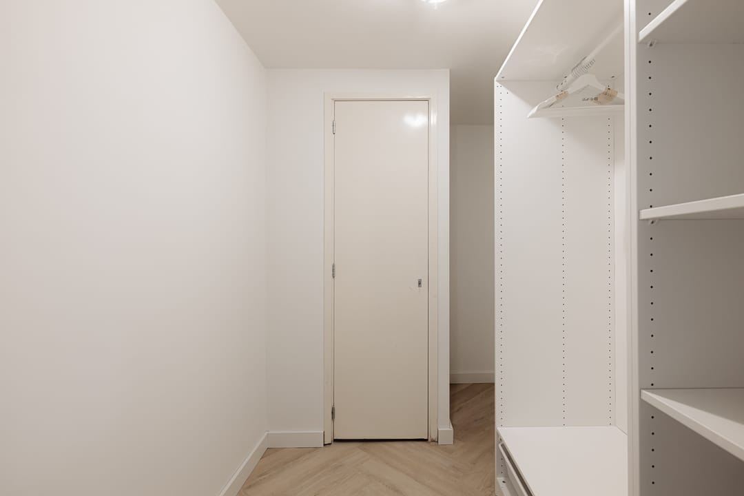 Photo 28 of Johannes Verhulststraat 163 Sous