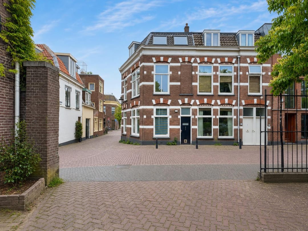 Foto 1 van Wolvenplein 10-BS