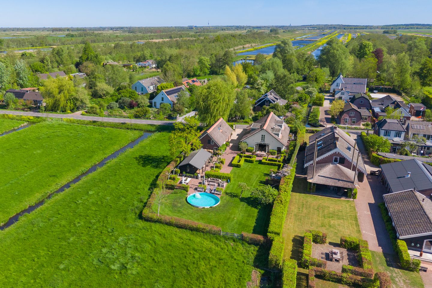 Spacious Thatched Farmhouse with Dom Tower Views in Westbroek — 20