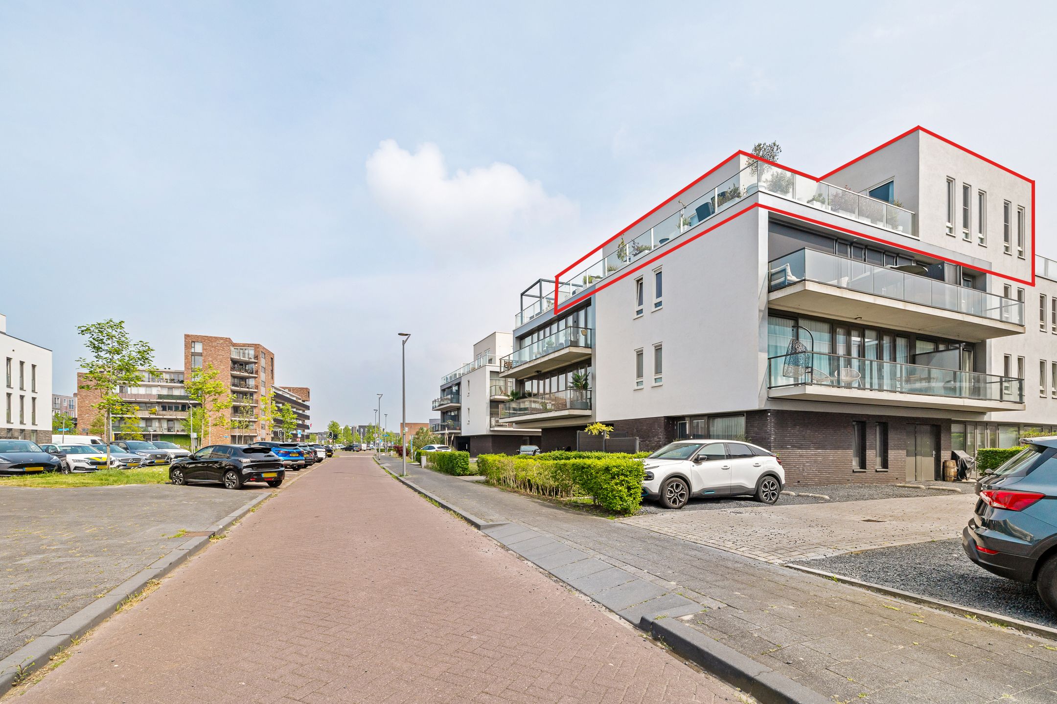 Photo 30 of Beneluxlaan 935