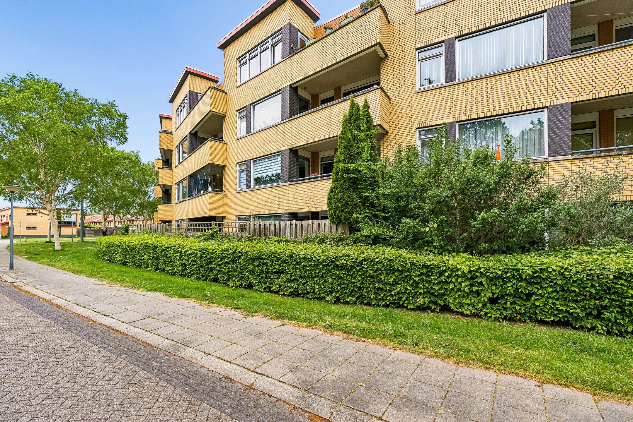 Photo 33 of Johannes Vermeerstraat 134