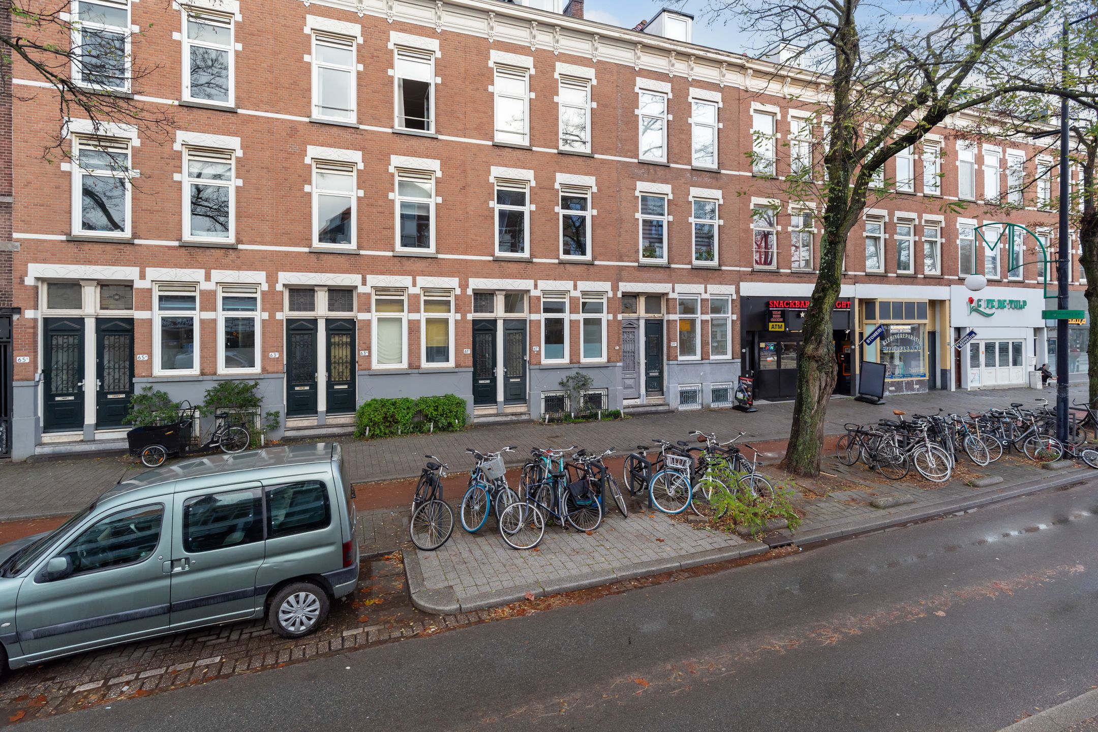 Charming Ground Floor Apartment with Private Garden in Middelland Rotterdam — 21