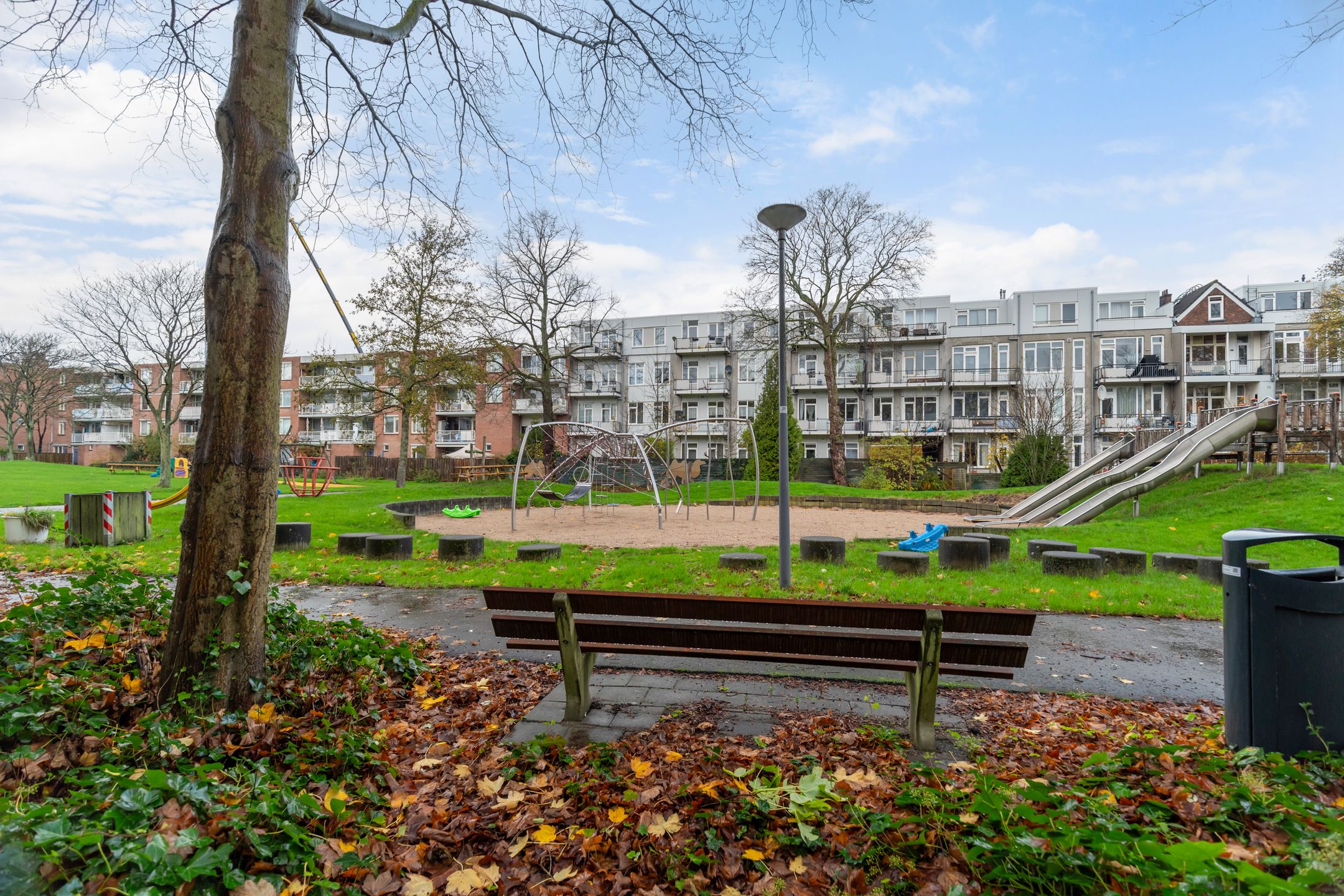 Charming Ground Floor Apartment with Private Garden in Middelland Rotterdam — 18