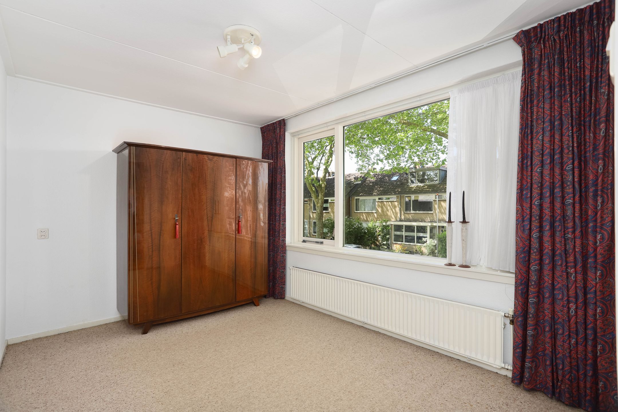 Spacious semi-detached house with six rooms, large garden and garage in Maarssen-Dorp — 27