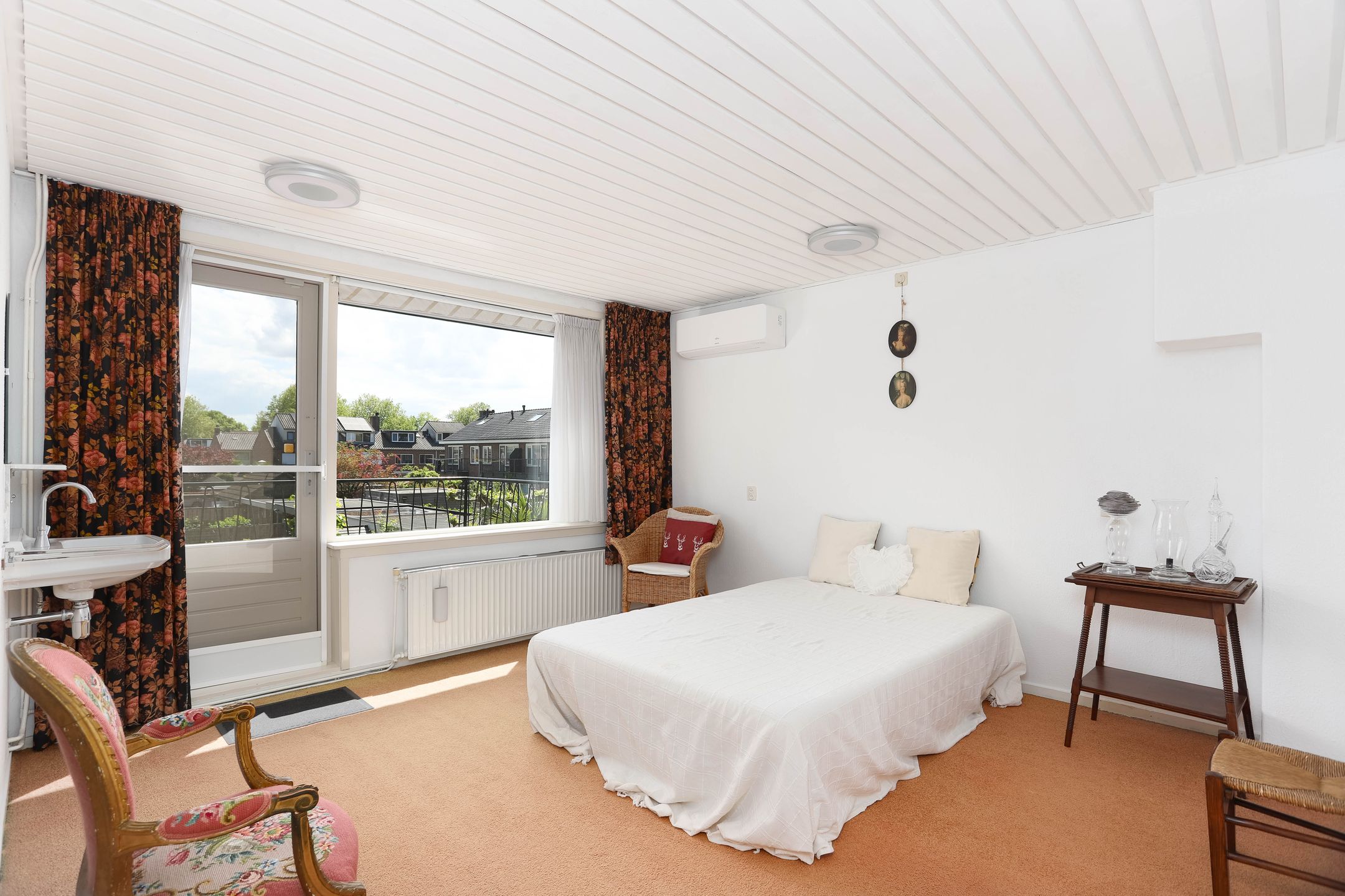 Spacious semi-detached house with six rooms, large garden and garage in Maarssen-Dorp — 21