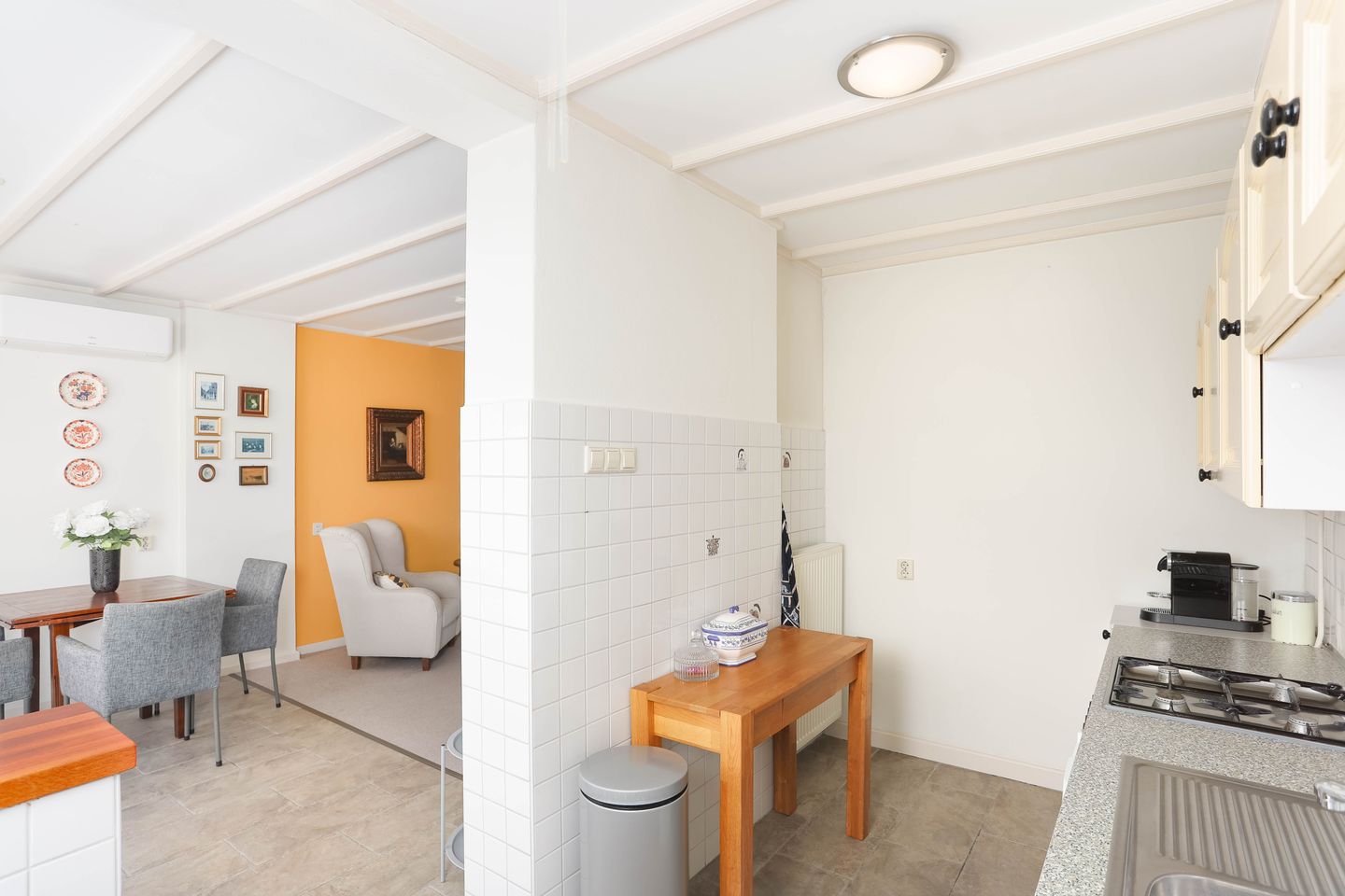 Spacious semi-detached house with six rooms, large garden and garage in Maarssen-Dorp — 14
