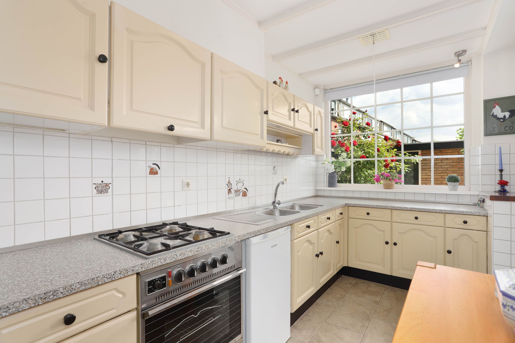 Spacious semi-detached house with six rooms, large garden and garage in Maarssen-Dorp — 12
