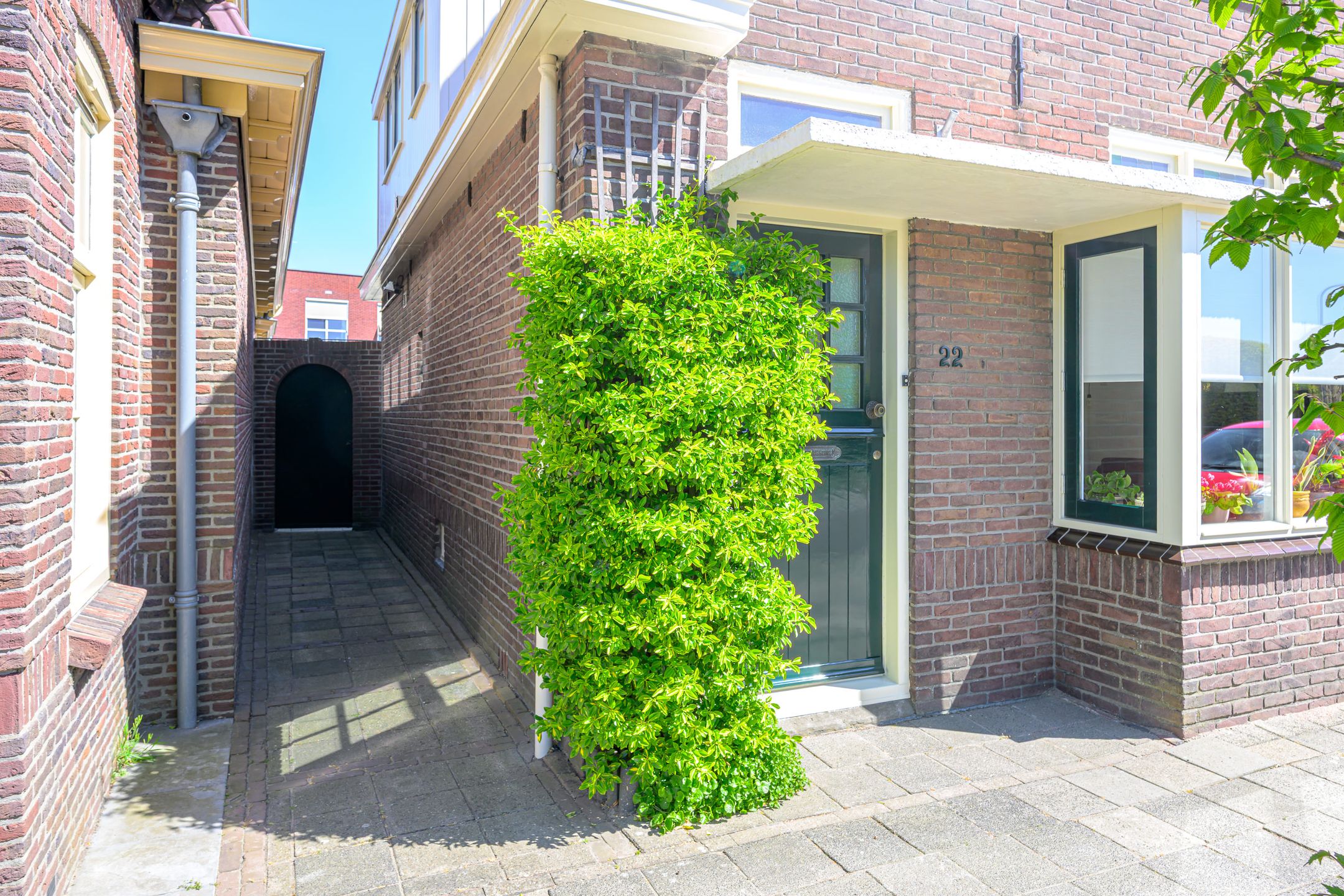 Photo 33 of Burgemeester Schoutsenstraat 22