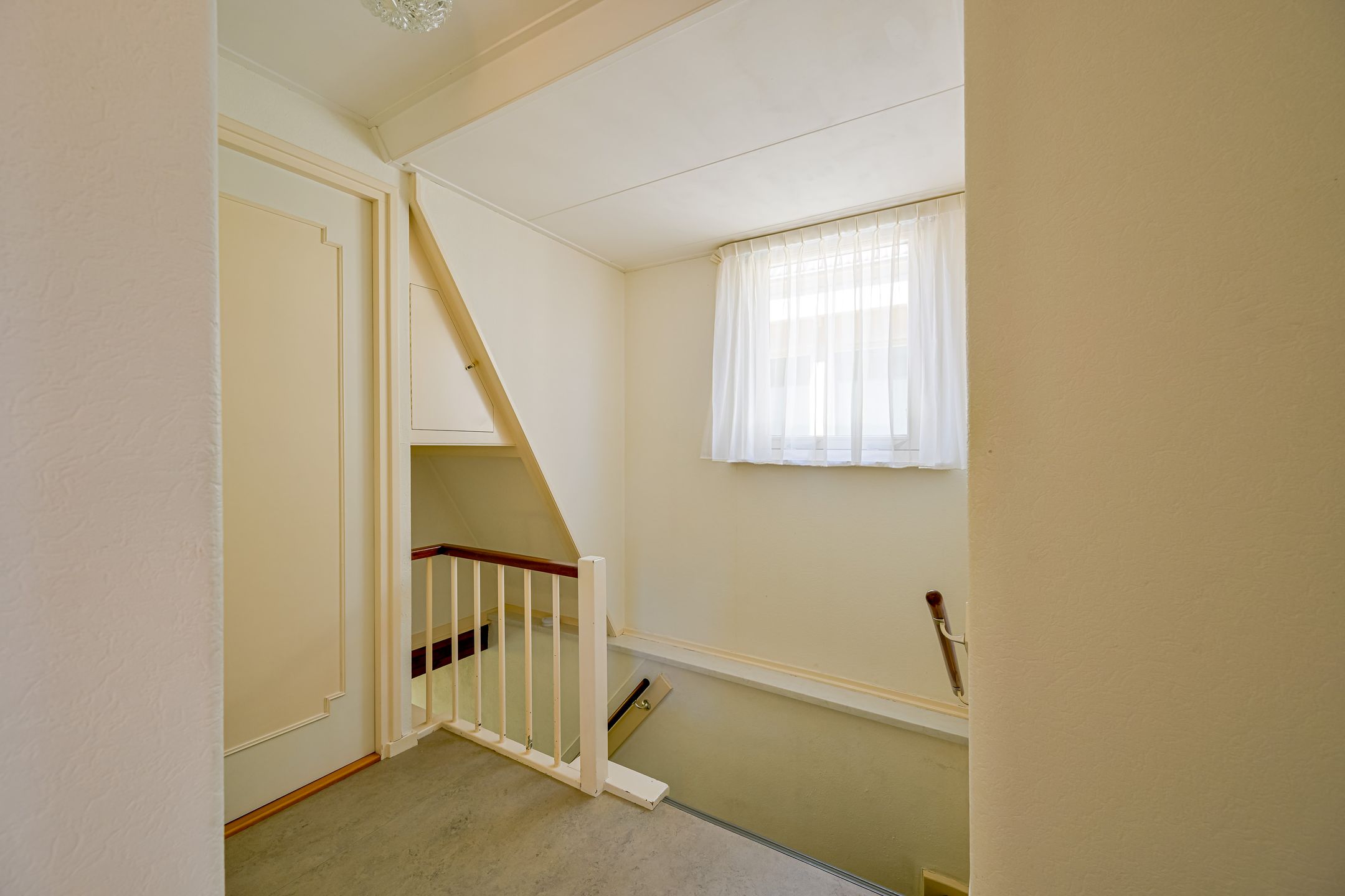 Photo 15 of Burgemeester Schoutsenstraat 22