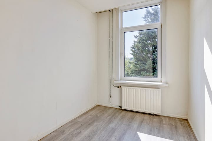 Appartement te koop: van Alphenstraat 25, Voorburg