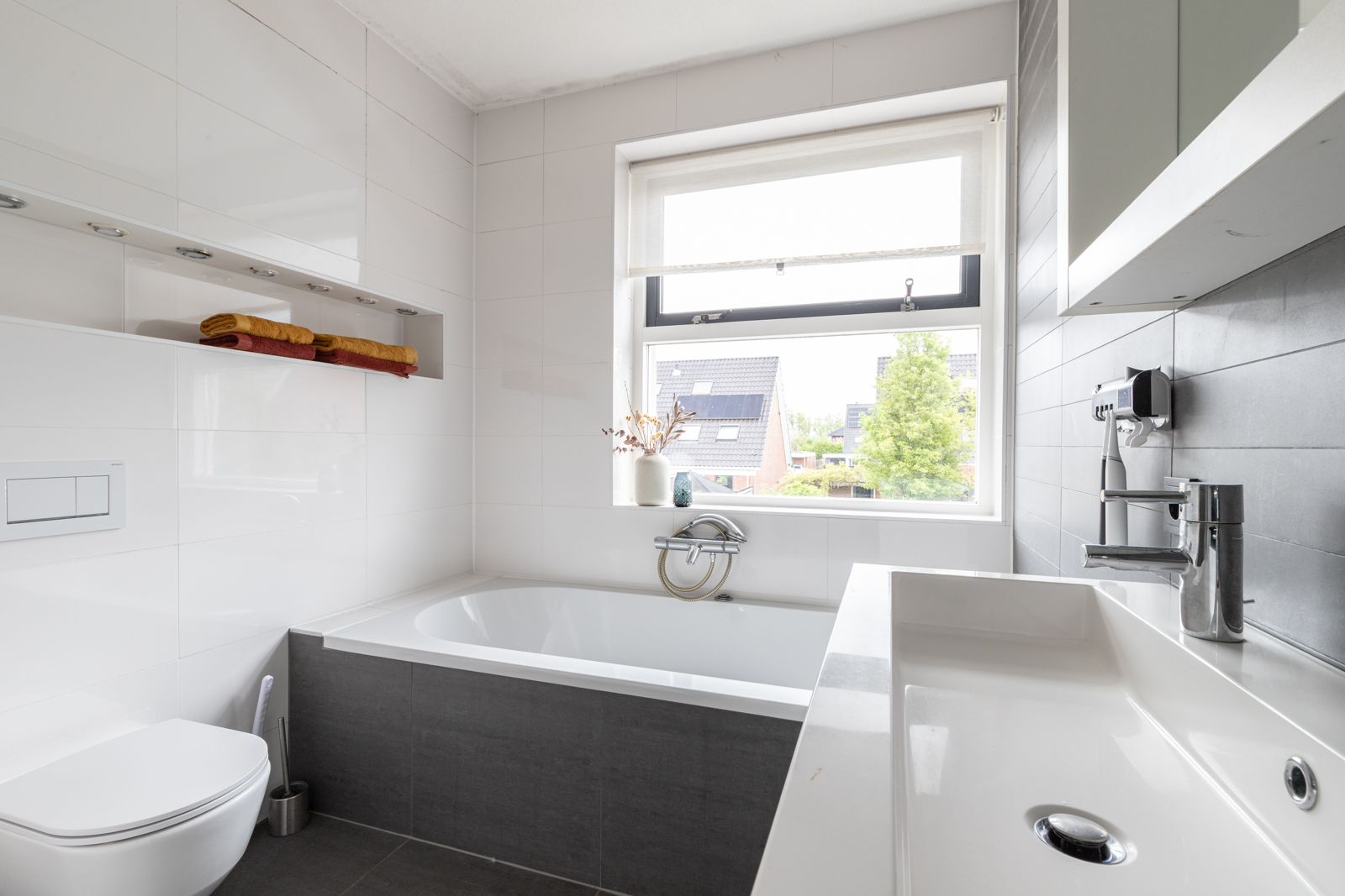 Photo 33 of Kumastraat 11