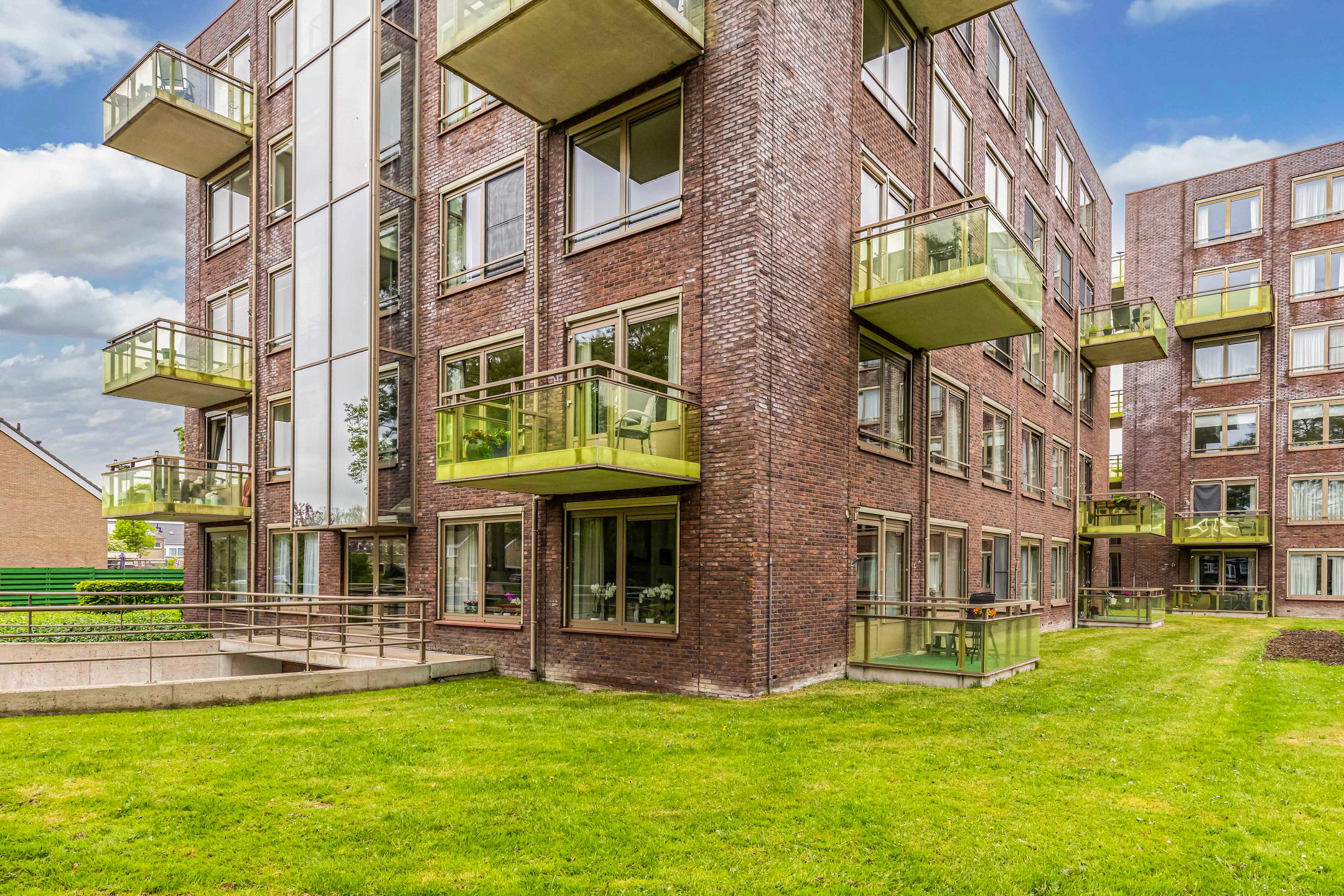 Photo 48 of P.A. Bruinsmastraat 32-F