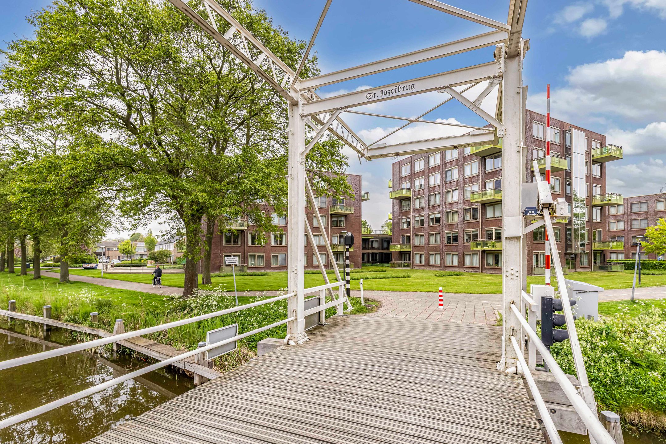 Photo 45 of P.A. Bruinsmastraat 32-F