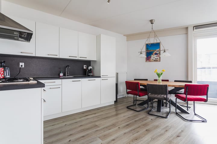Photo 3 of Waldorpstraat 434