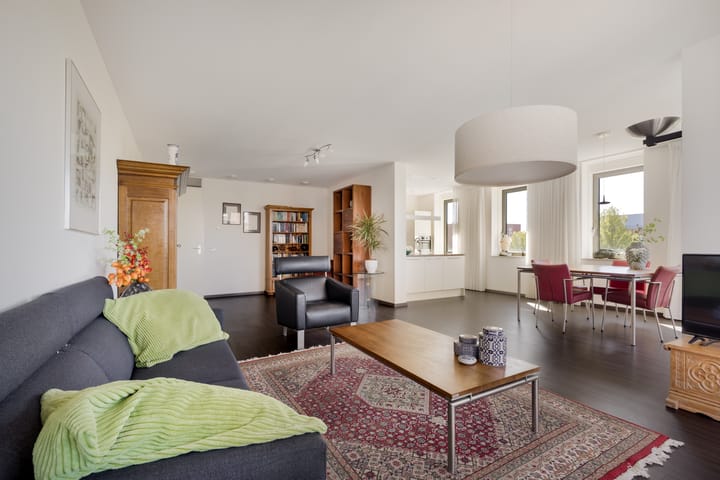 Truus Oversteegenstraat 147