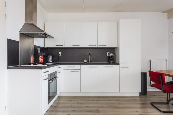 Photo 5 of Waldorpstraat 434