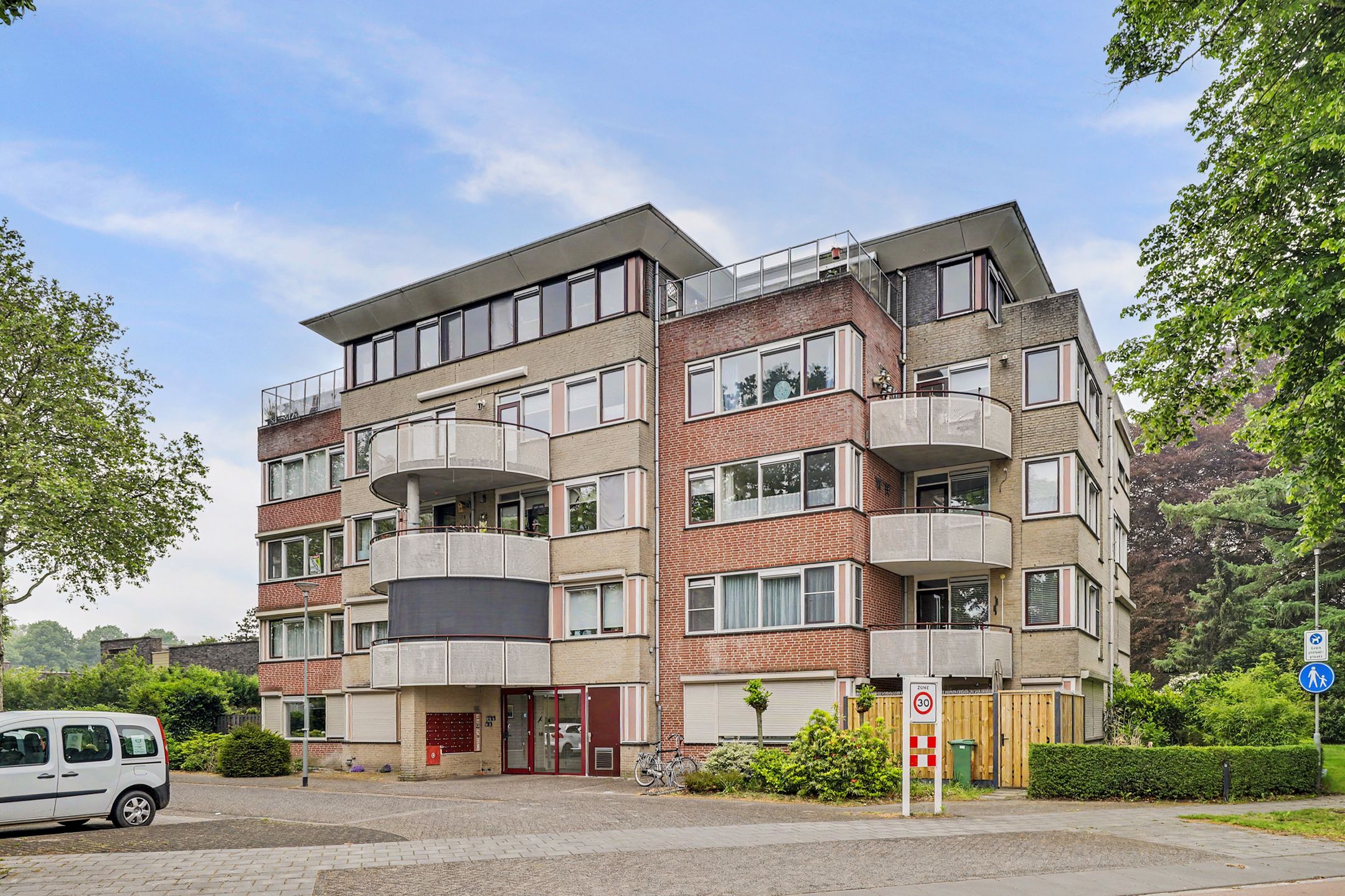 Kloosterhof 8 