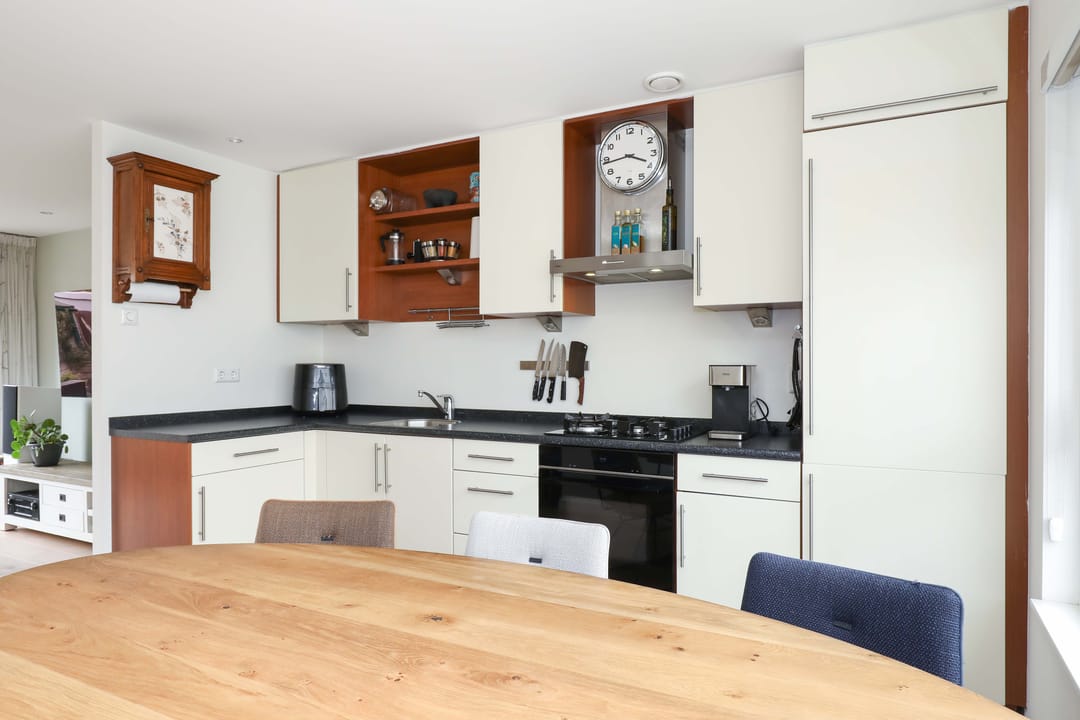 Spacious family home with 5 bedrooms and energy label A near parks in Kattenbroek Amersfoort — 13