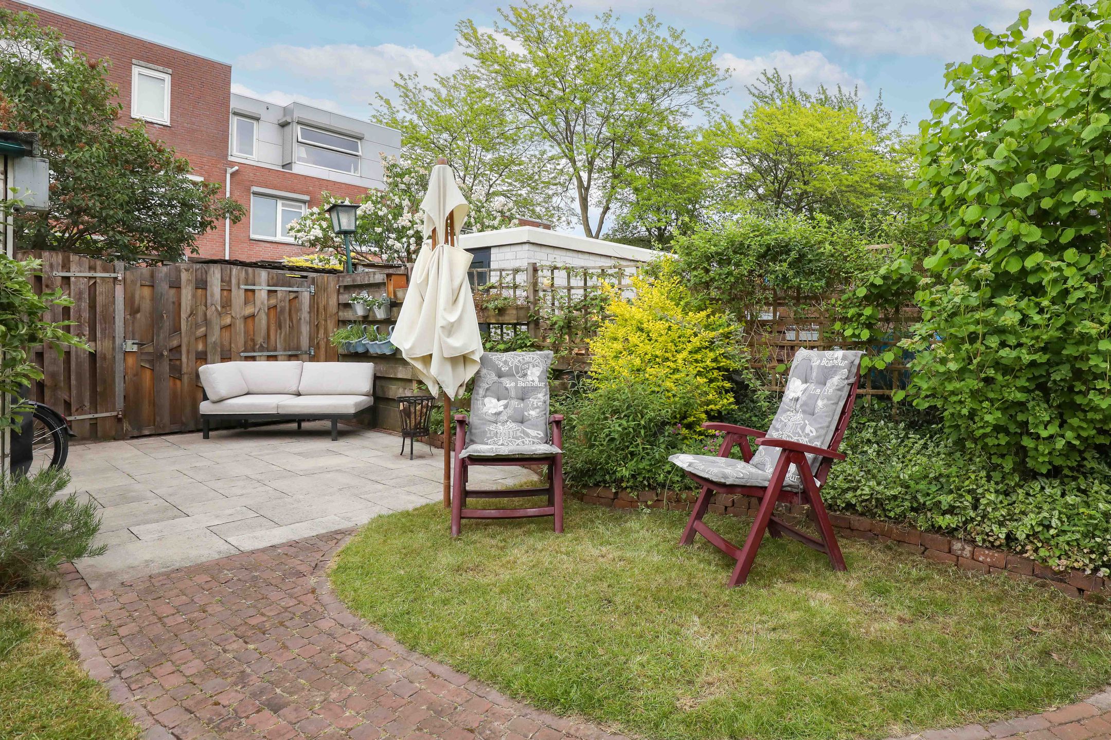 Spacious family home with 5 bedrooms and energy label A near parks in Kattenbroek Amersfoort — 36