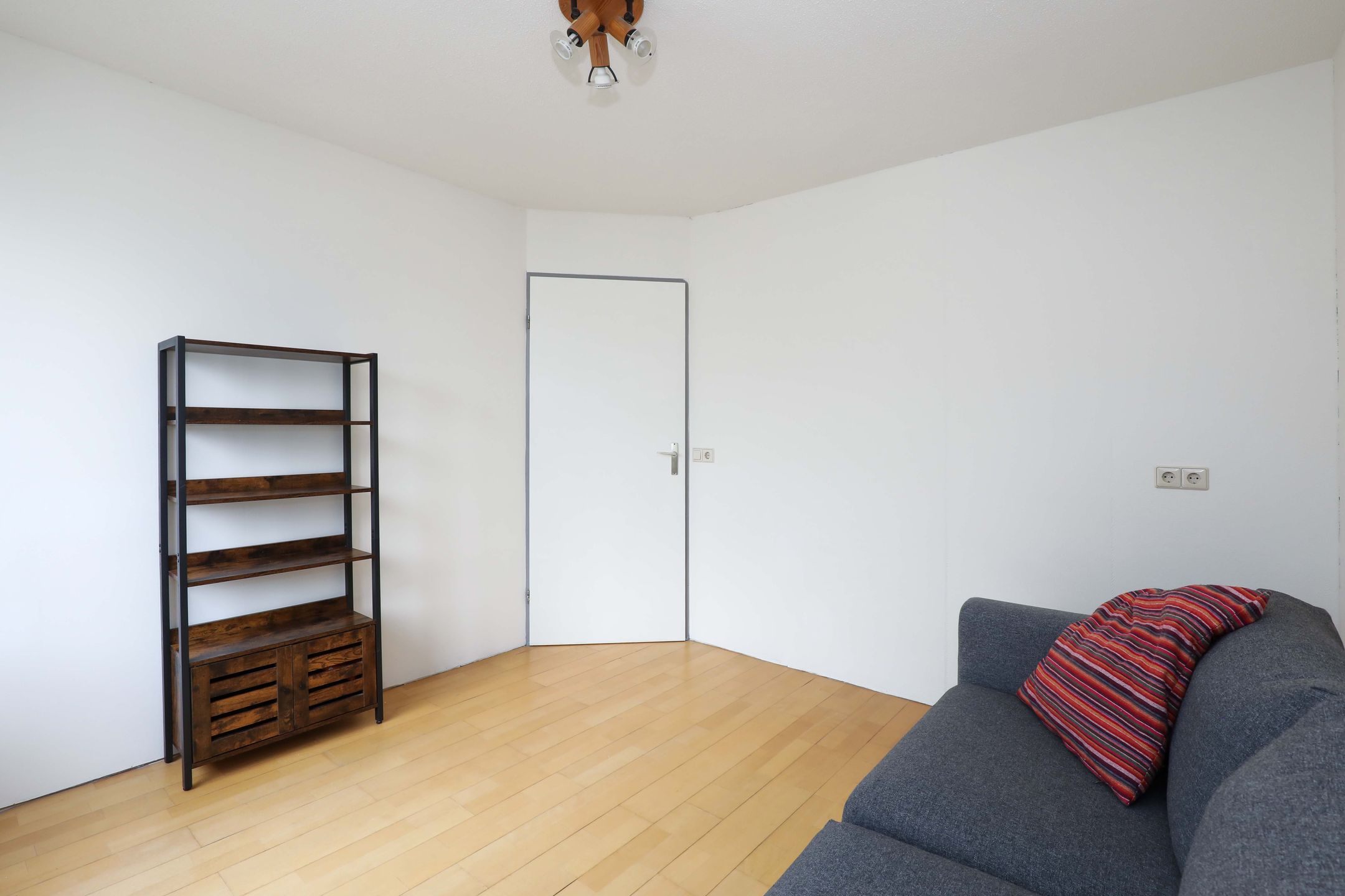 Spacious family home with 5 bedrooms and energy label A near parks in Kattenbroek Amersfoort — 30