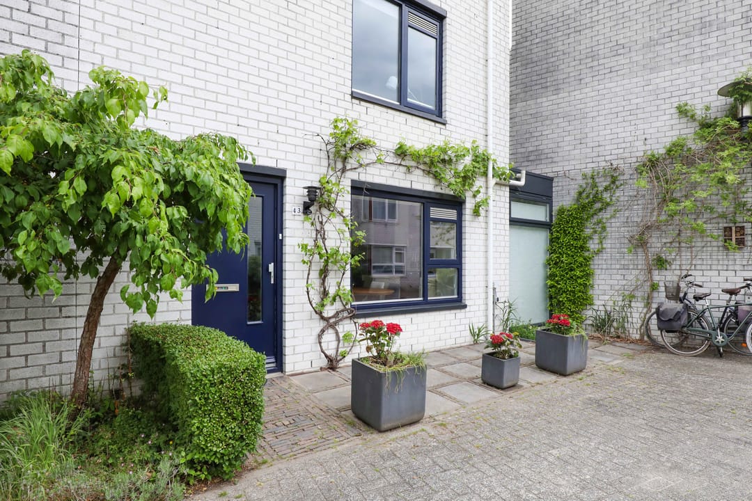 Spacious family home with 5 bedrooms and energy label A near parks in Kattenbroek Amersfoort — 38