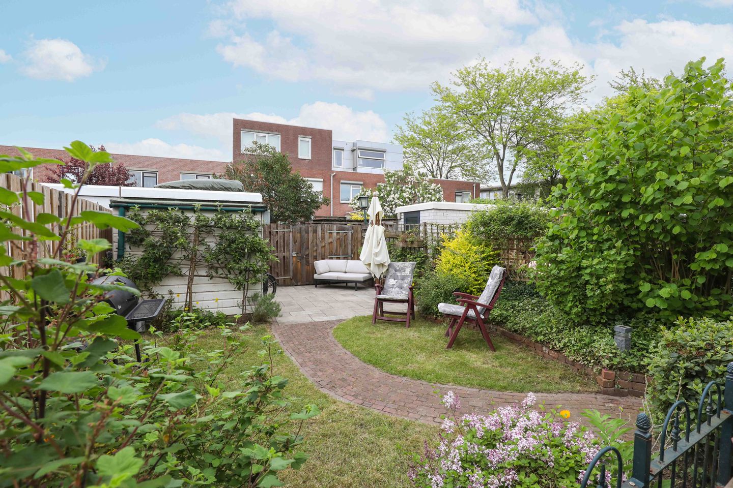 Spacious family home with 5 bedrooms and energy label A near parks in Kattenbroek Amersfoort — 35