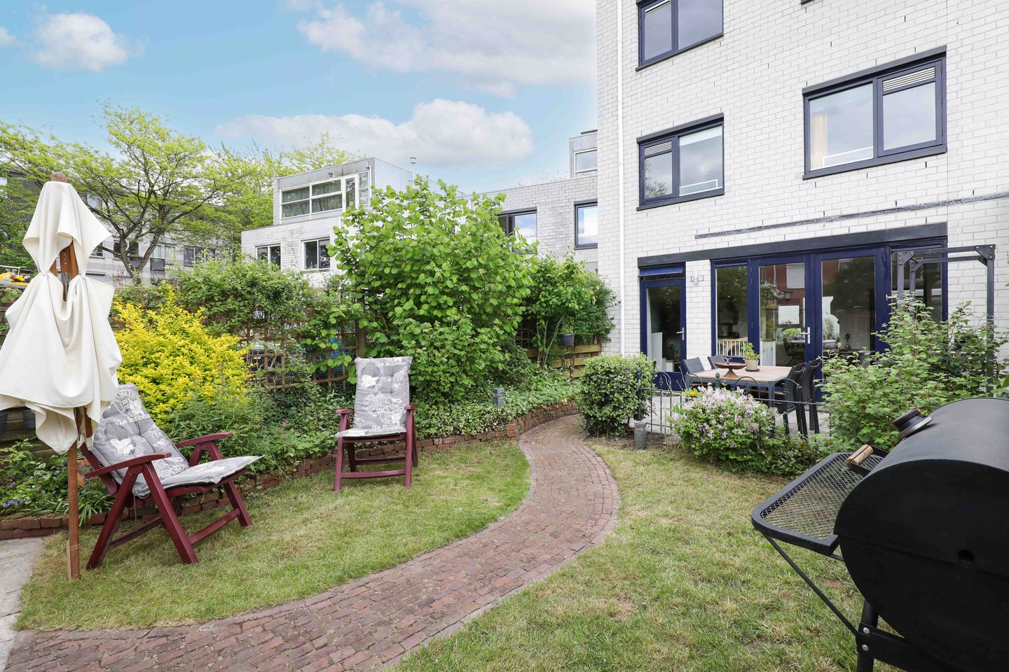 Spacious family home with 5 bedrooms and energy label A near parks in Kattenbroek Amersfoort — 34