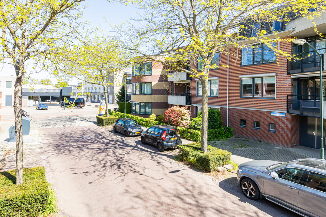 Photo 32 of Michiel de Ruyterstraat 13