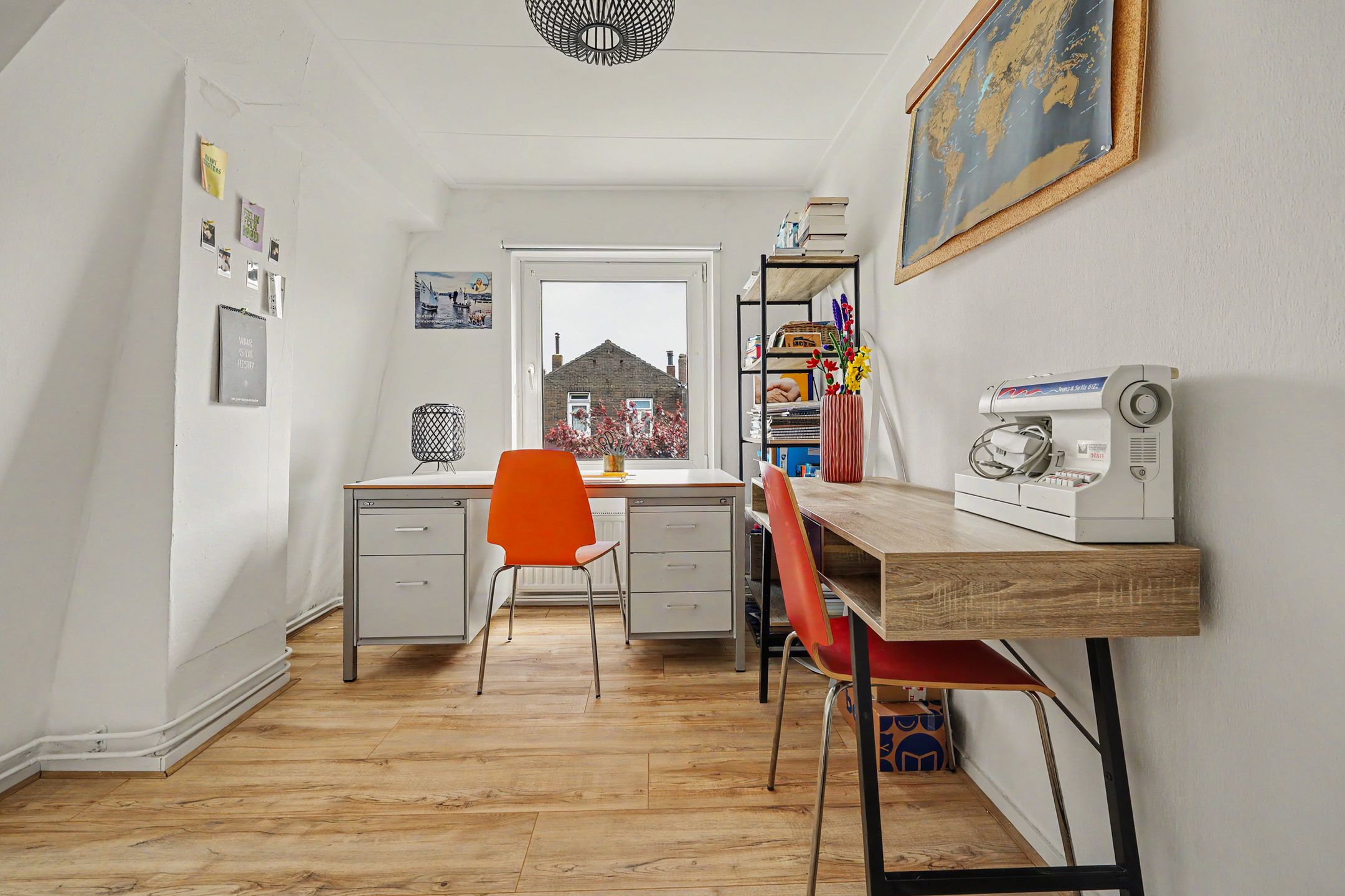 Charming terraced house with park views near Vlissingen city centre and boulevard — 27