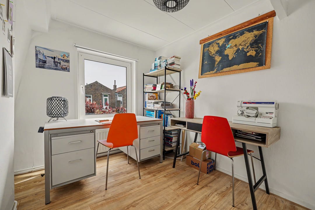 Charming terraced house with park views near Vlissingen city centre and boulevard — 28