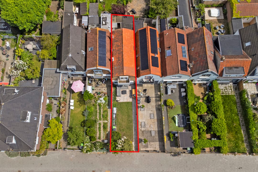 Charming terraced house with park views near Vlissingen city centre and boulevard — 37