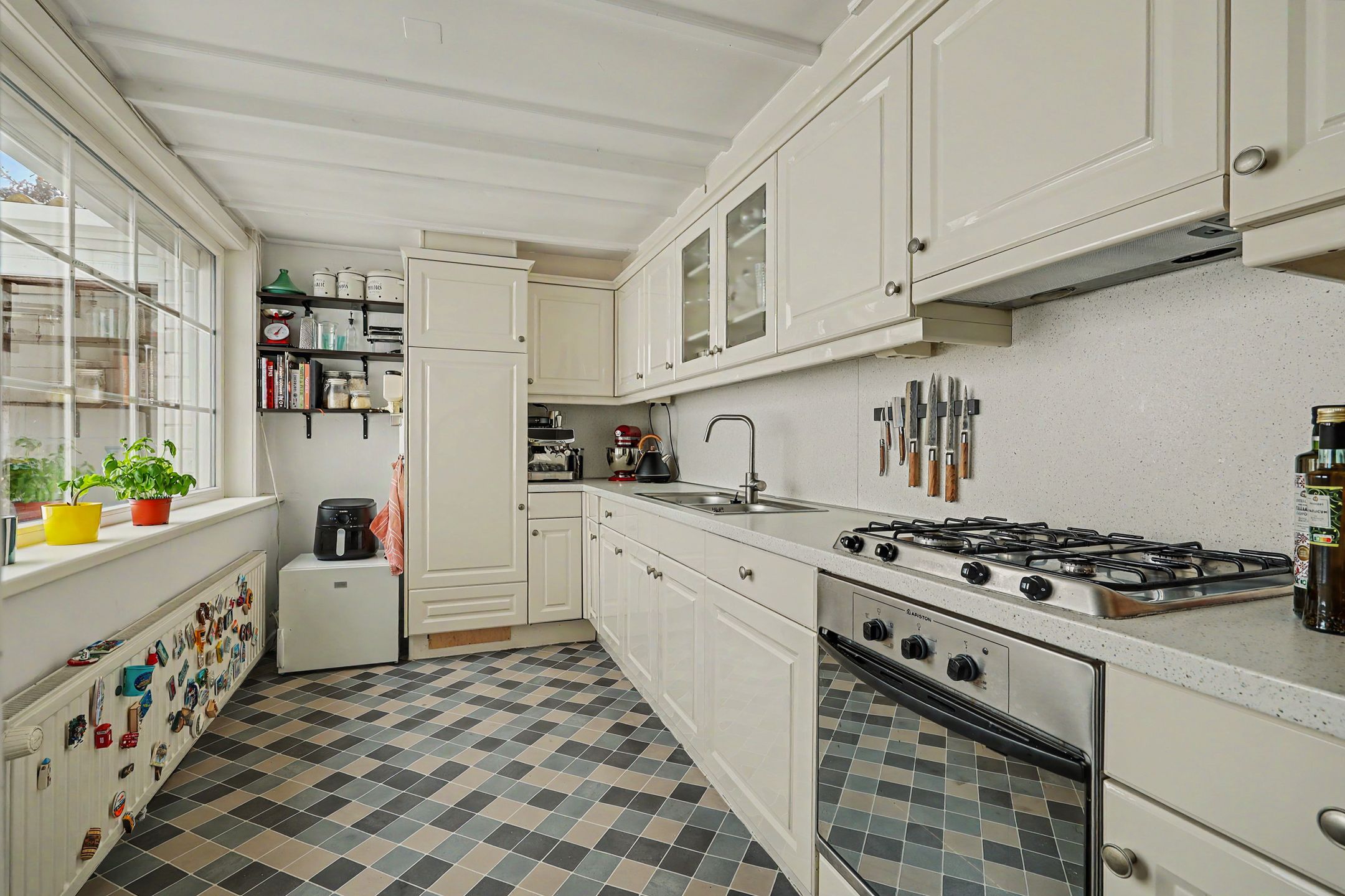 Charming terraced house with park views near Vlissingen city centre and boulevard — 15
