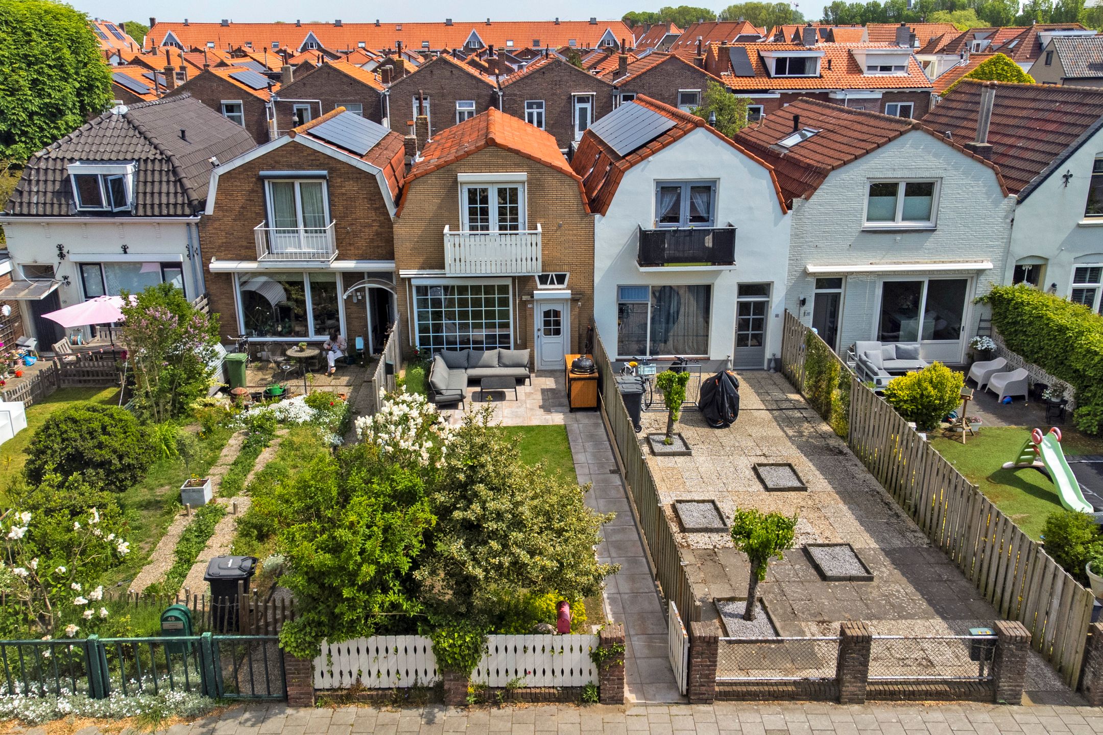 Charming terraced house with park views near Vlissingen city centre and boulevard — 36