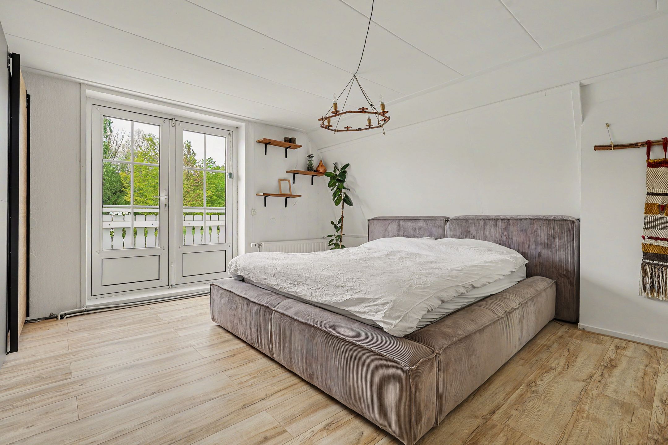 Charming terraced house with park views near Vlissingen city centre and boulevard — 21