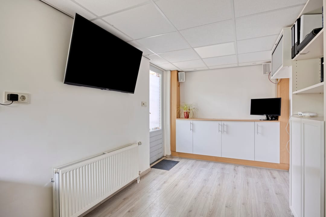Photo 17 of Wethouder Vekemansstraat 18