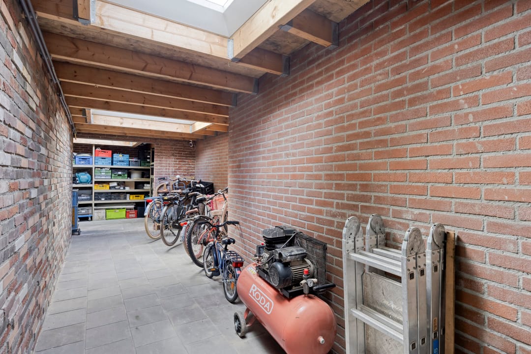 Photo 31 of Wethouder Vekemansstraat 18