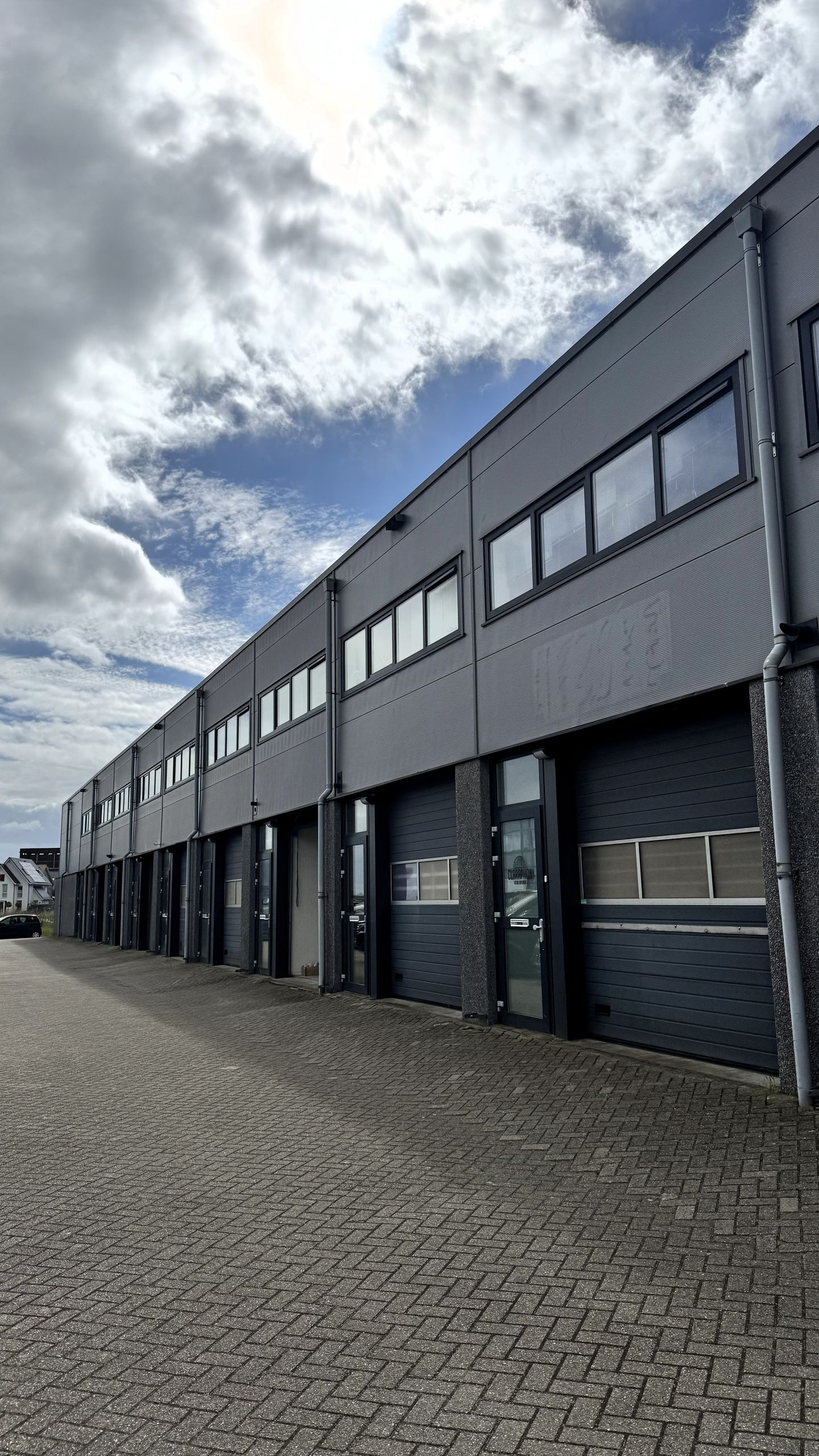 View photo 2 of Samsonweg 28-S