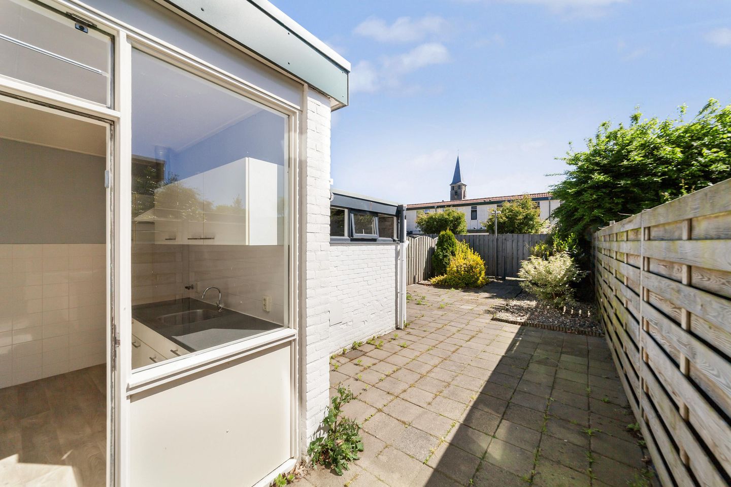 Photo 10 of Sint Willibrordusstraat 15