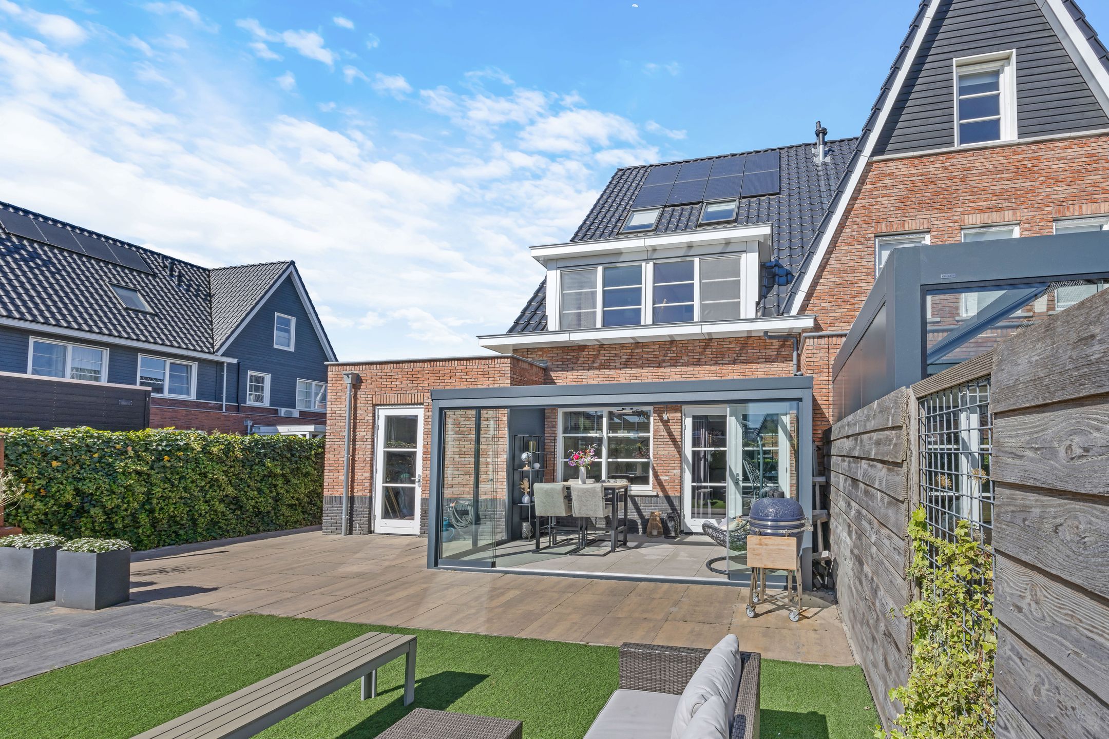 Luxurious Energy-Efficient Semi-Detached Villa with 6 Bedrooms and Double Driveway in Alphen aan den Rijn — 36