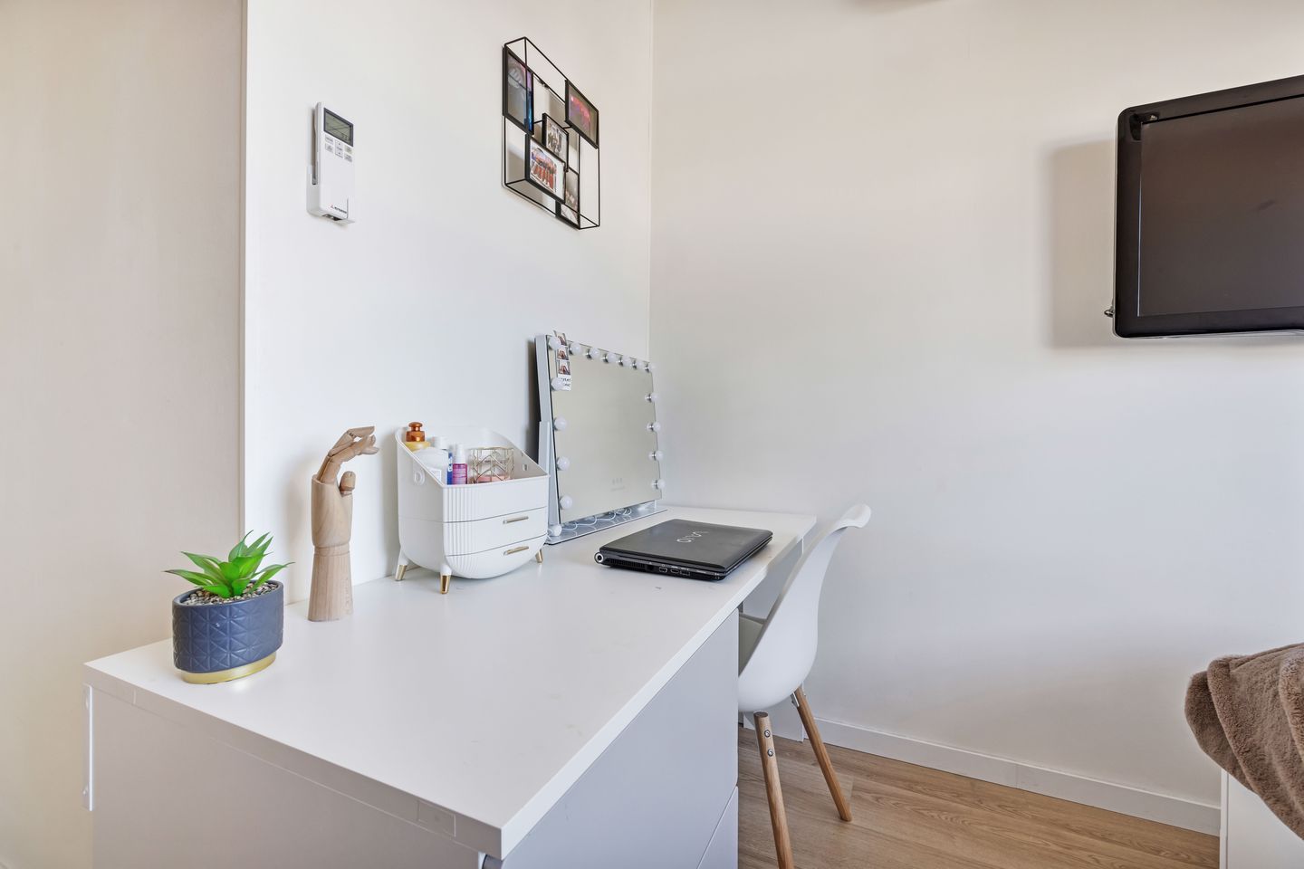Luxurious Energy-Efficient Semi-Detached Villa with 6 Bedrooms and Double Driveway in Alphen aan den Rijn — 20