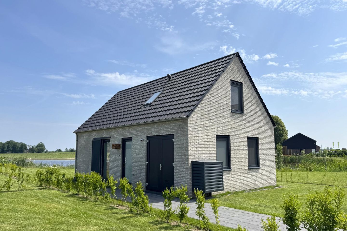 Foto 5 van Duinigermeerweg 1-R35