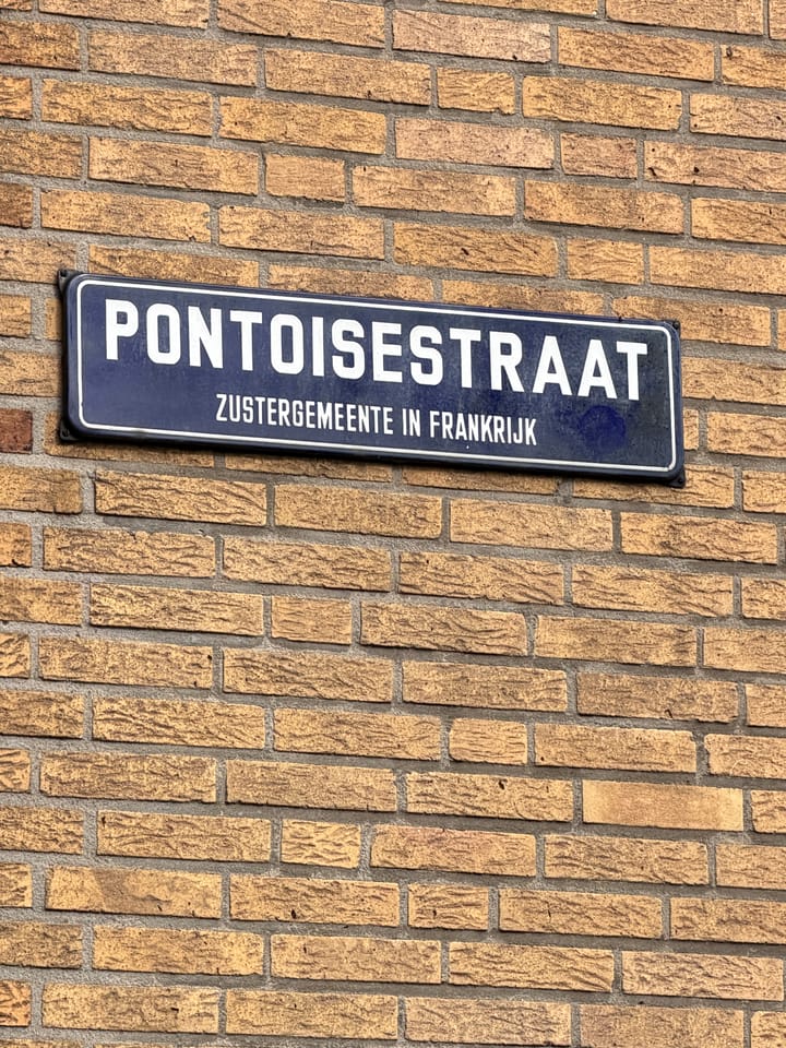 Photo 2 of Pontoisestraat 6