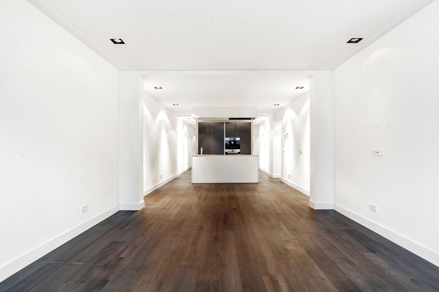 Photo 4 of Roemer Visscherstraat 11-A