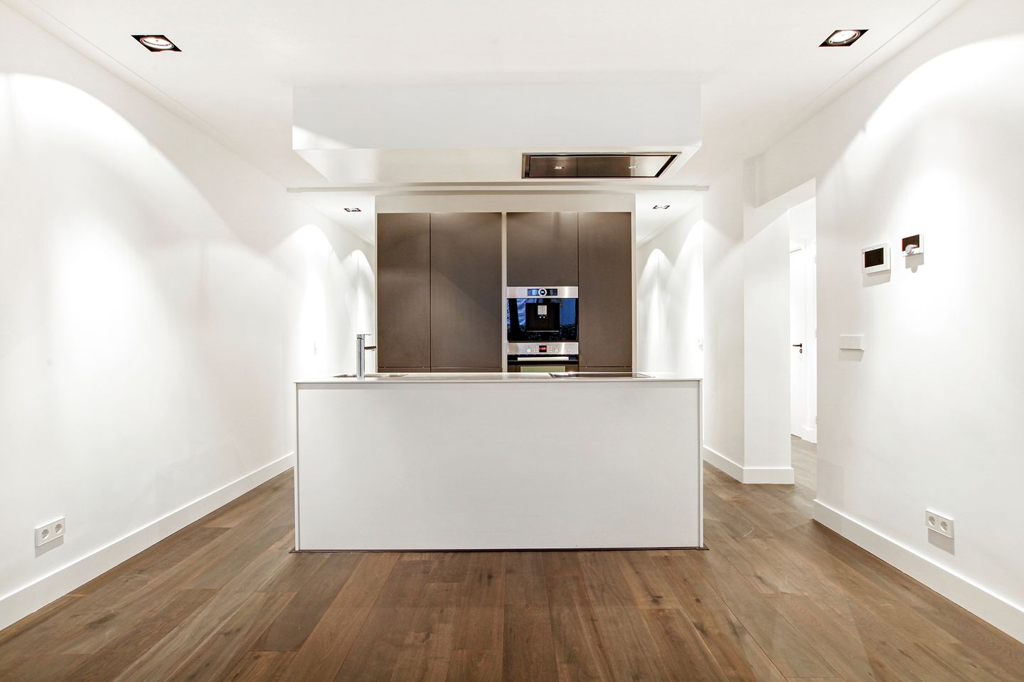 Photo 5 of Roemer Visscherstraat 11-A