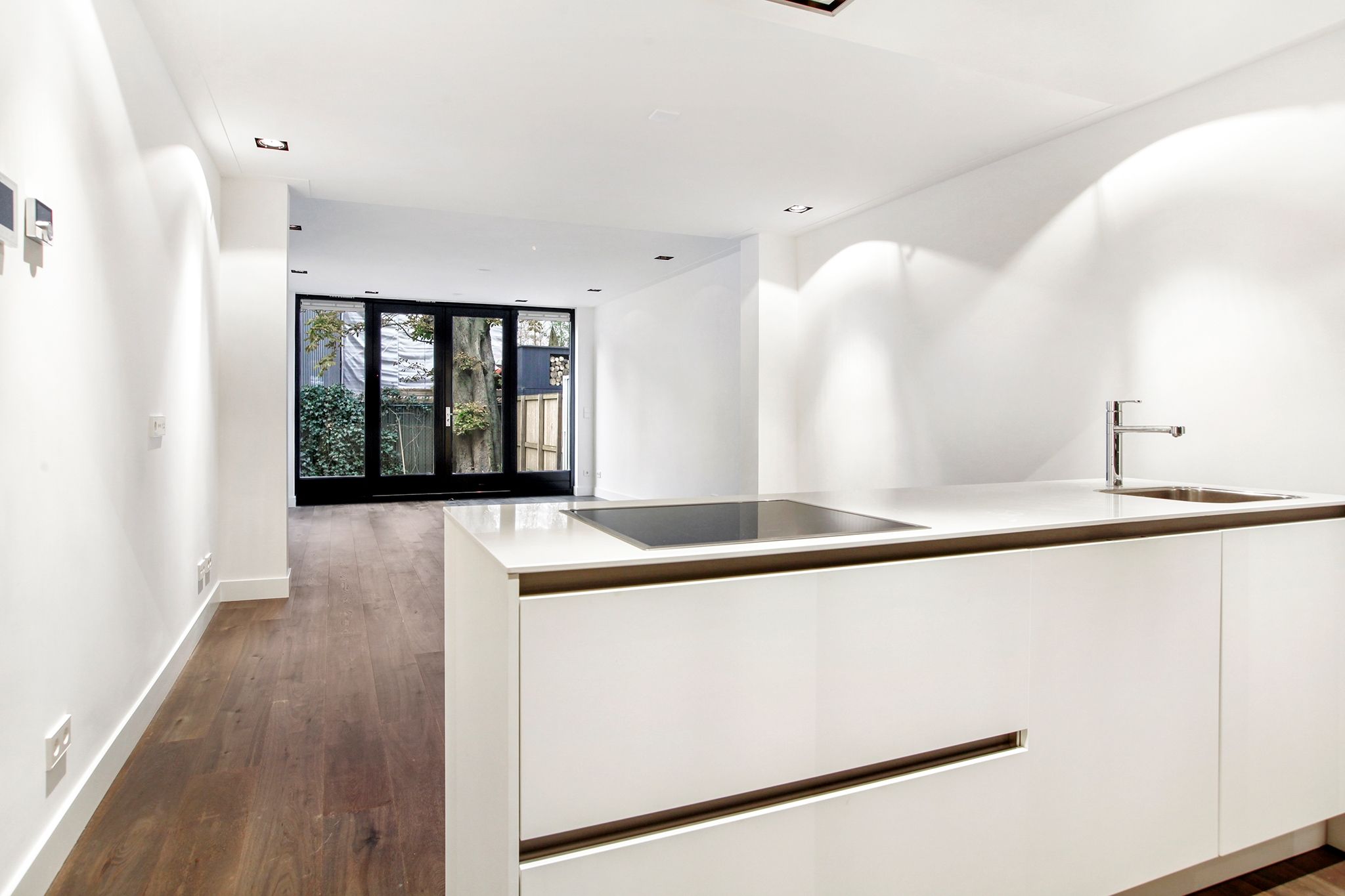 Photo 9 of Roemer Visscherstraat 11-A