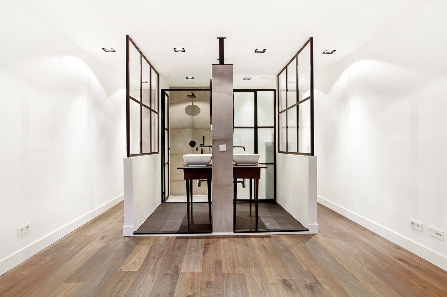 Photo 10 of Roemer Visscherstraat 11-A