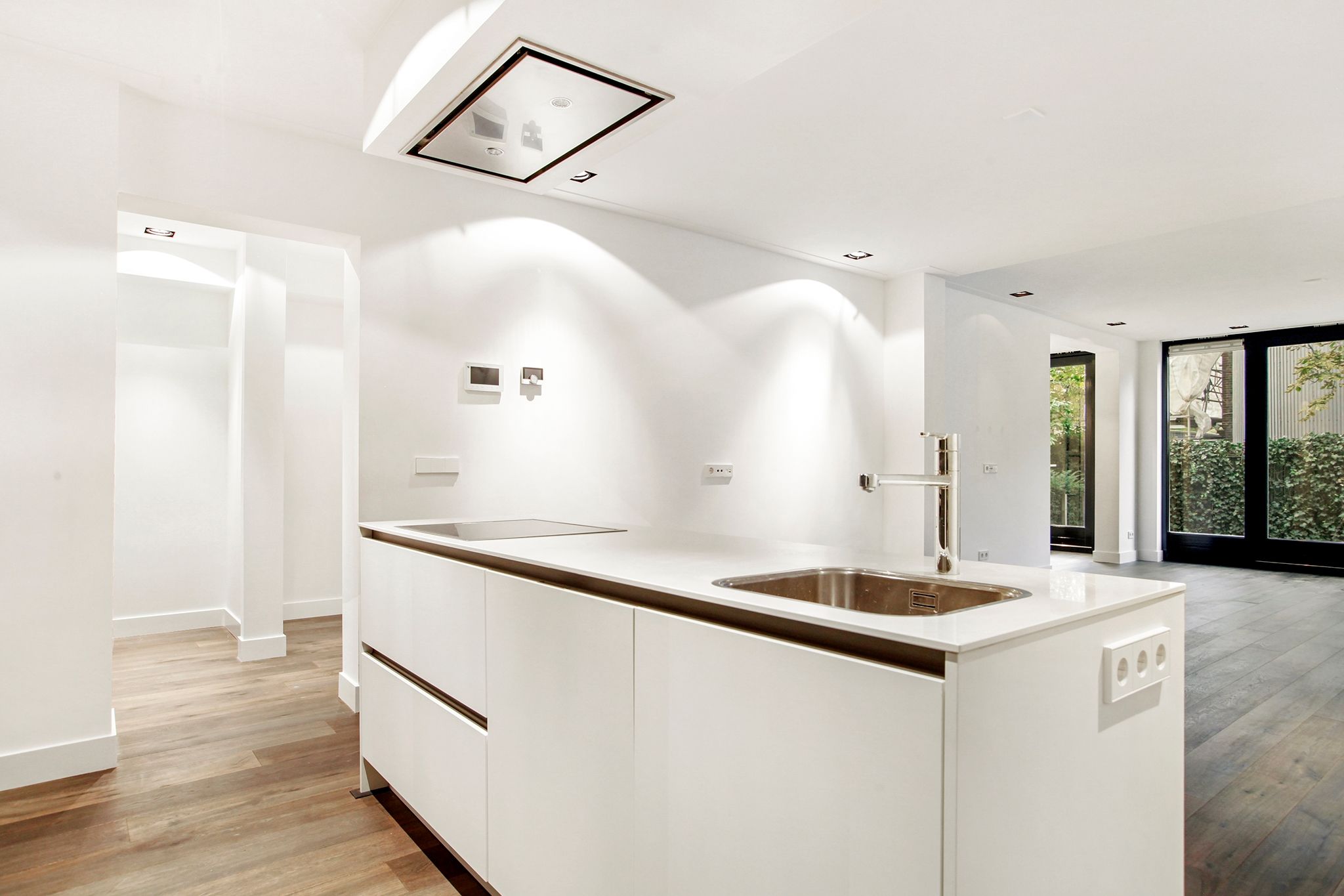 Photo 6 of Roemer Visscherstraat 11-A