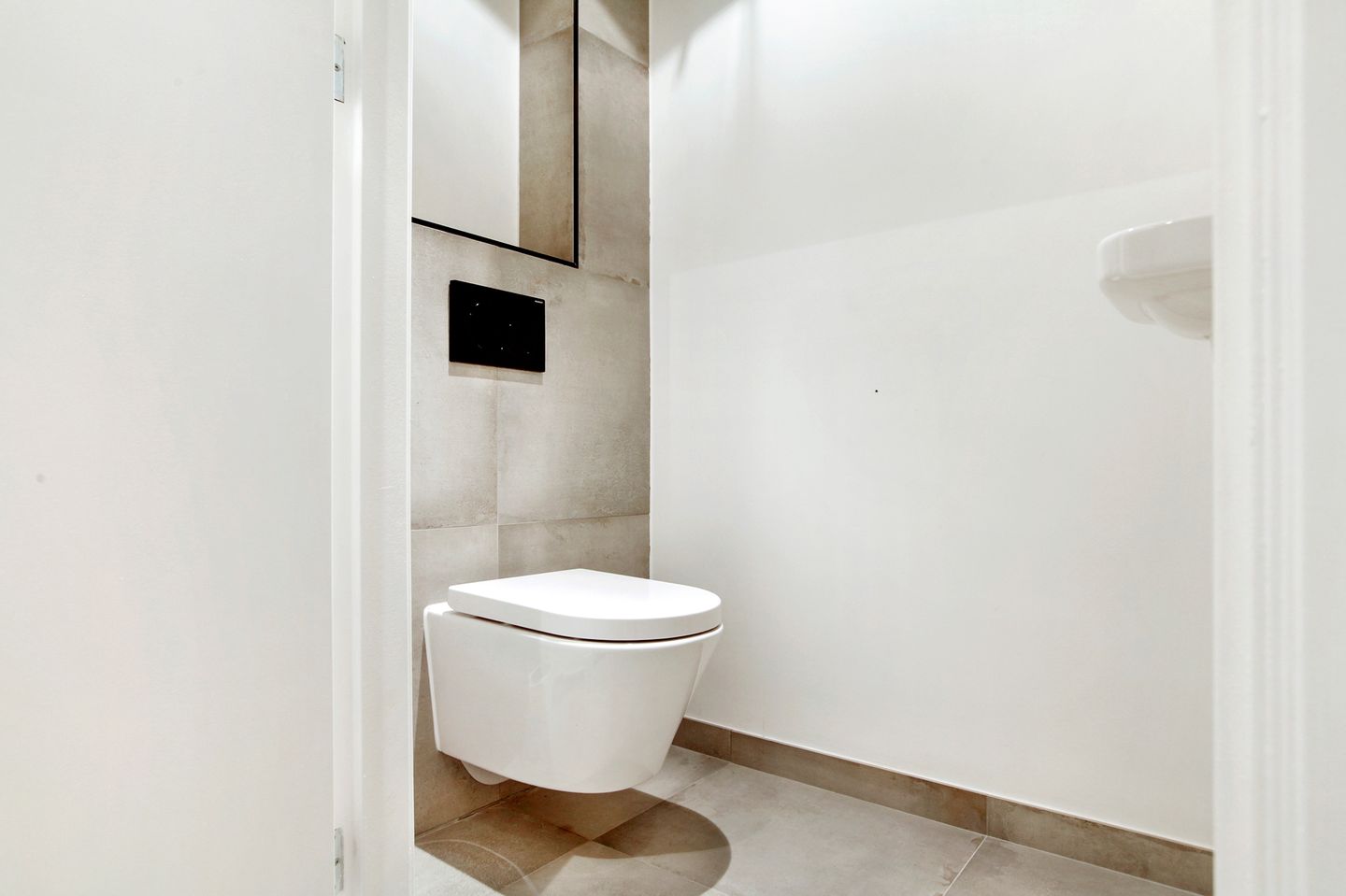 Photo 20 of Roemer Visscherstraat 11-A